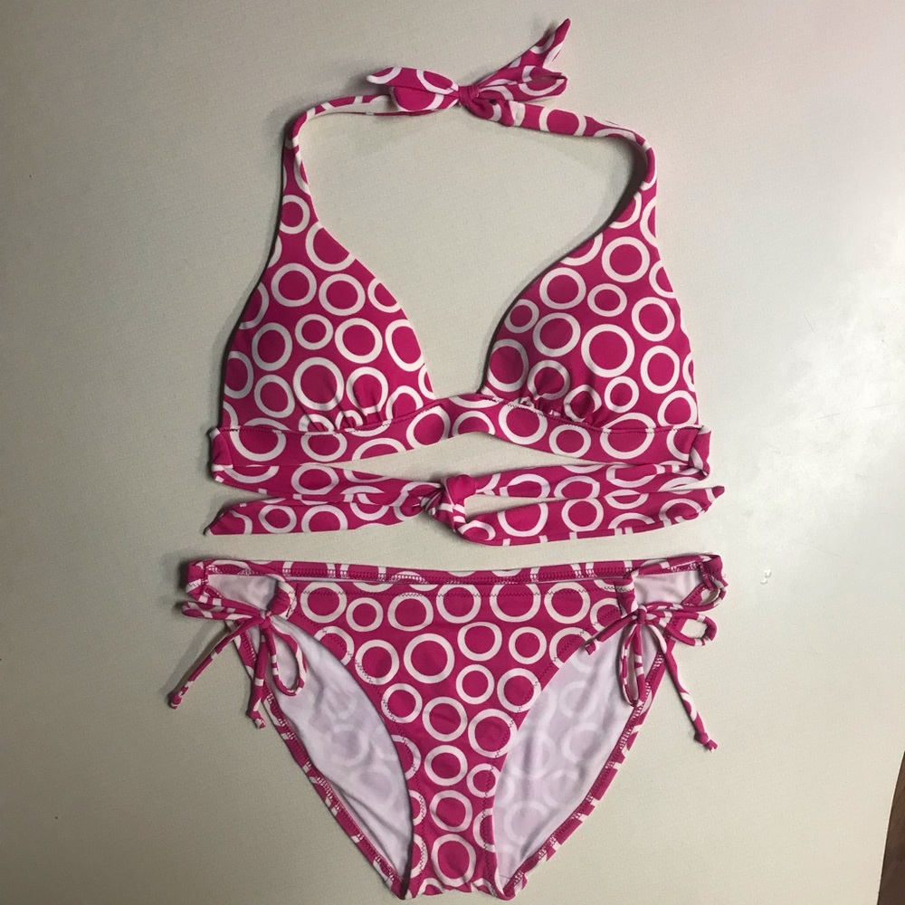 Victoria’s Secret bikini